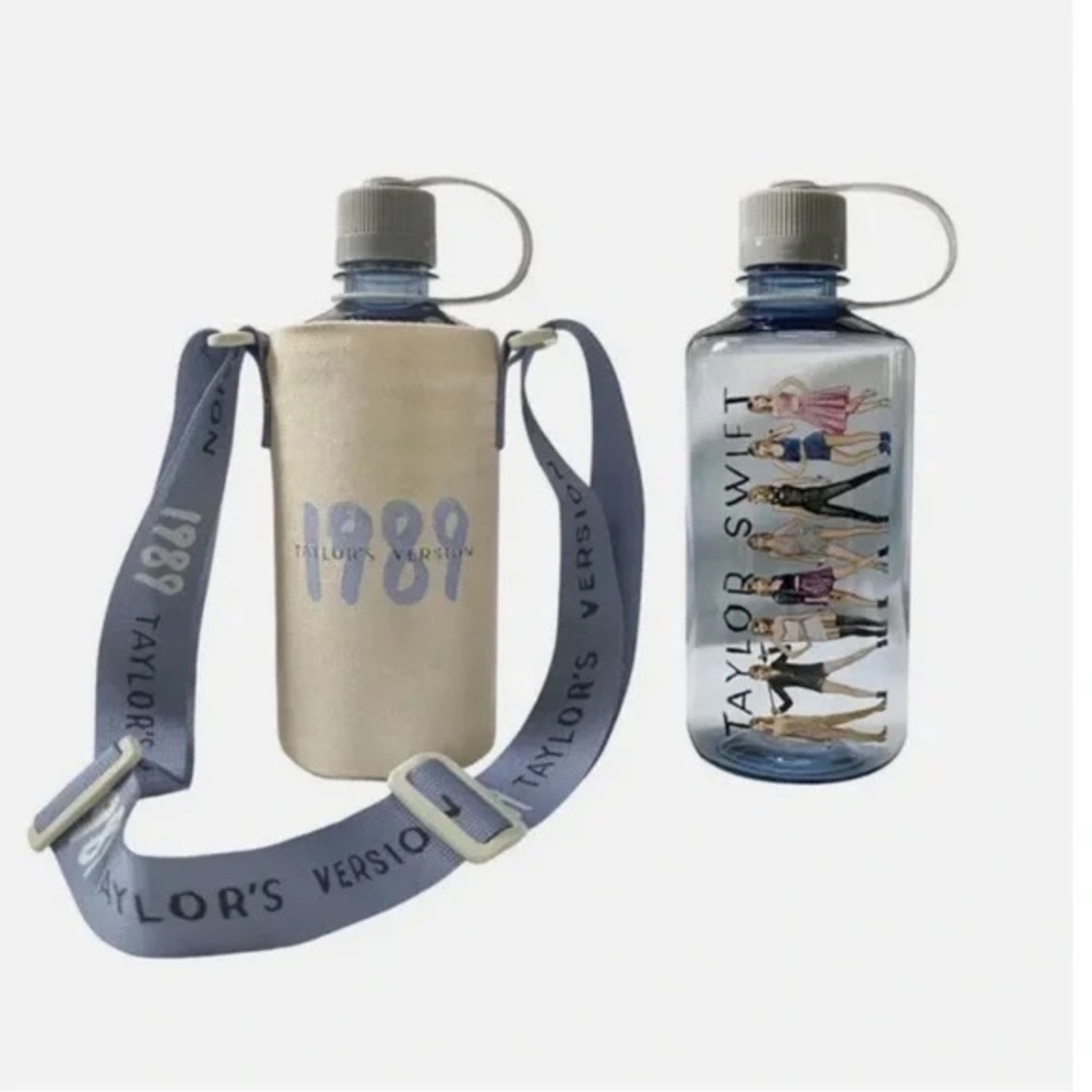 NWT Taylor Swift “1989 (Taylor’s Version)” Eras Water Bottle and Holder